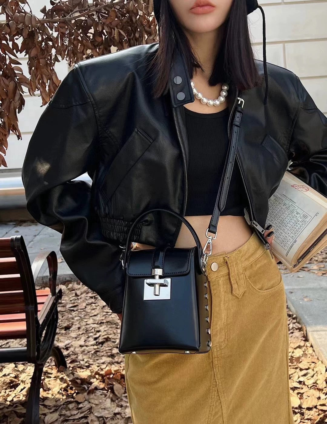 👜 Mini Genuine Leather Bag – Everyday Elegance