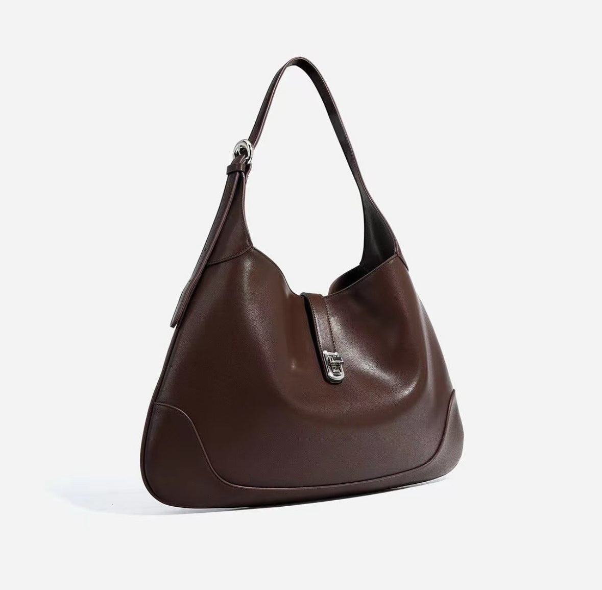 Elegant Leather Hobo Bag – Soft and Spacious