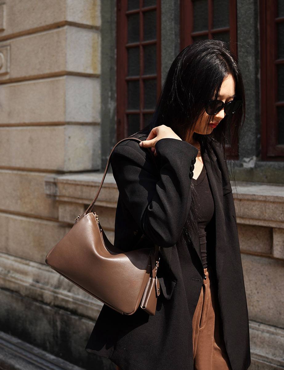 Genuine Leather Shoulder Bag “Soft Elegance” with Adjustable Strap