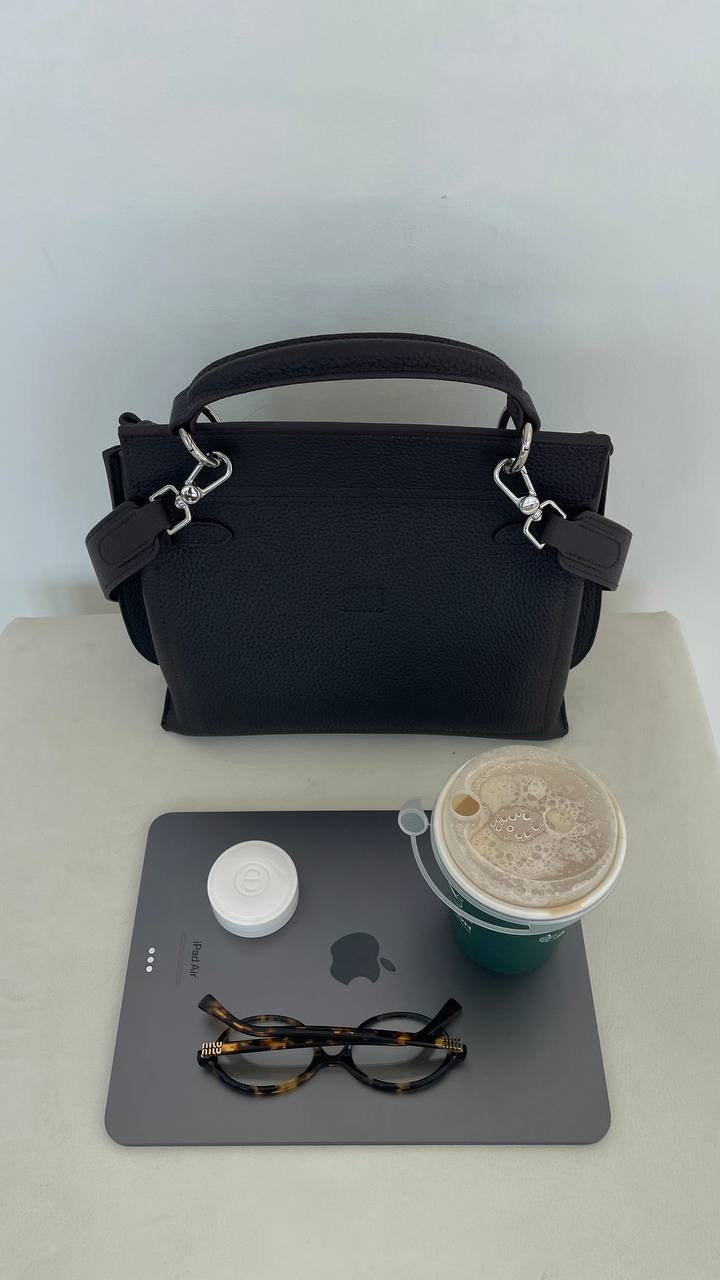 MELVARA – Genuine Leather Bag with Character