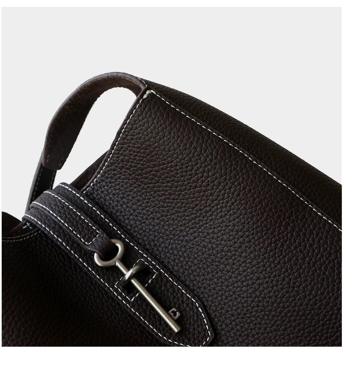Leather Bucket Bag “Key Charm”