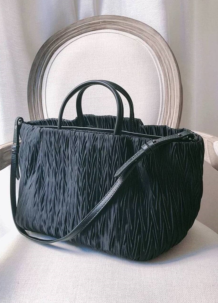 “Textura Luxe” — bag with a unique texture