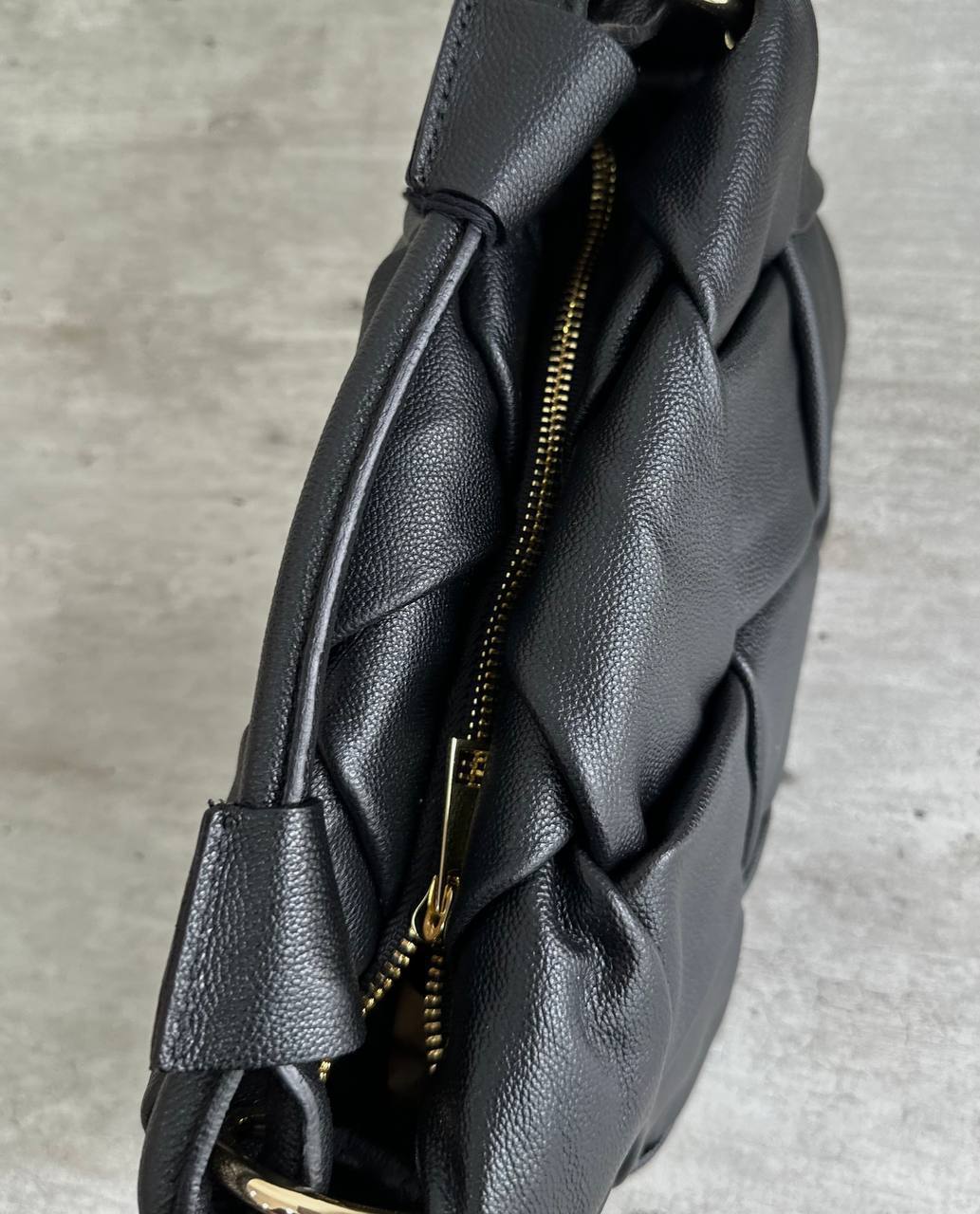 Aria — Genuine Leather Bag. Italy