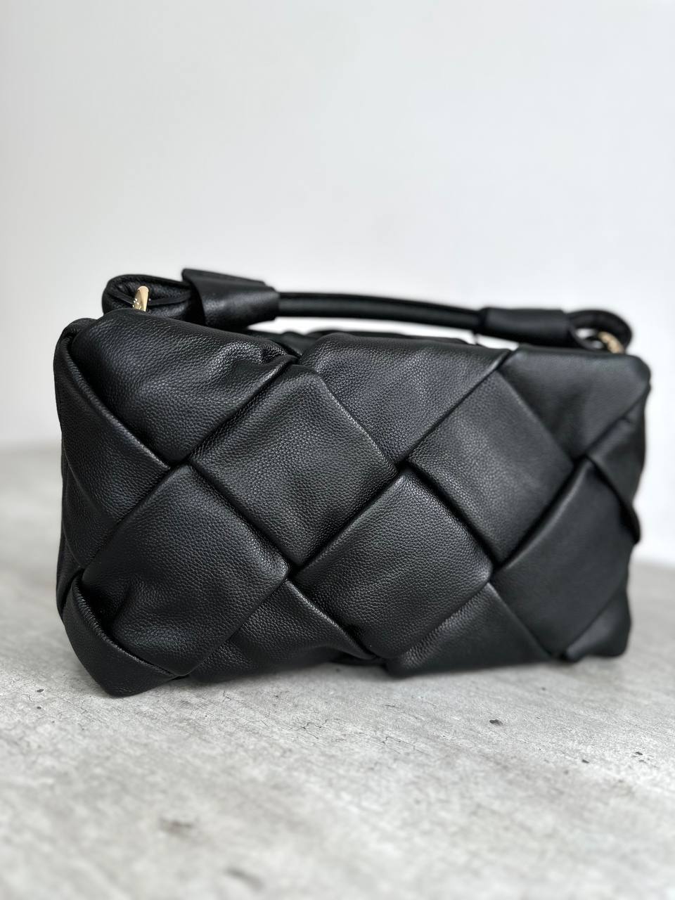 Aria — Genuine Leather Bag. Italy