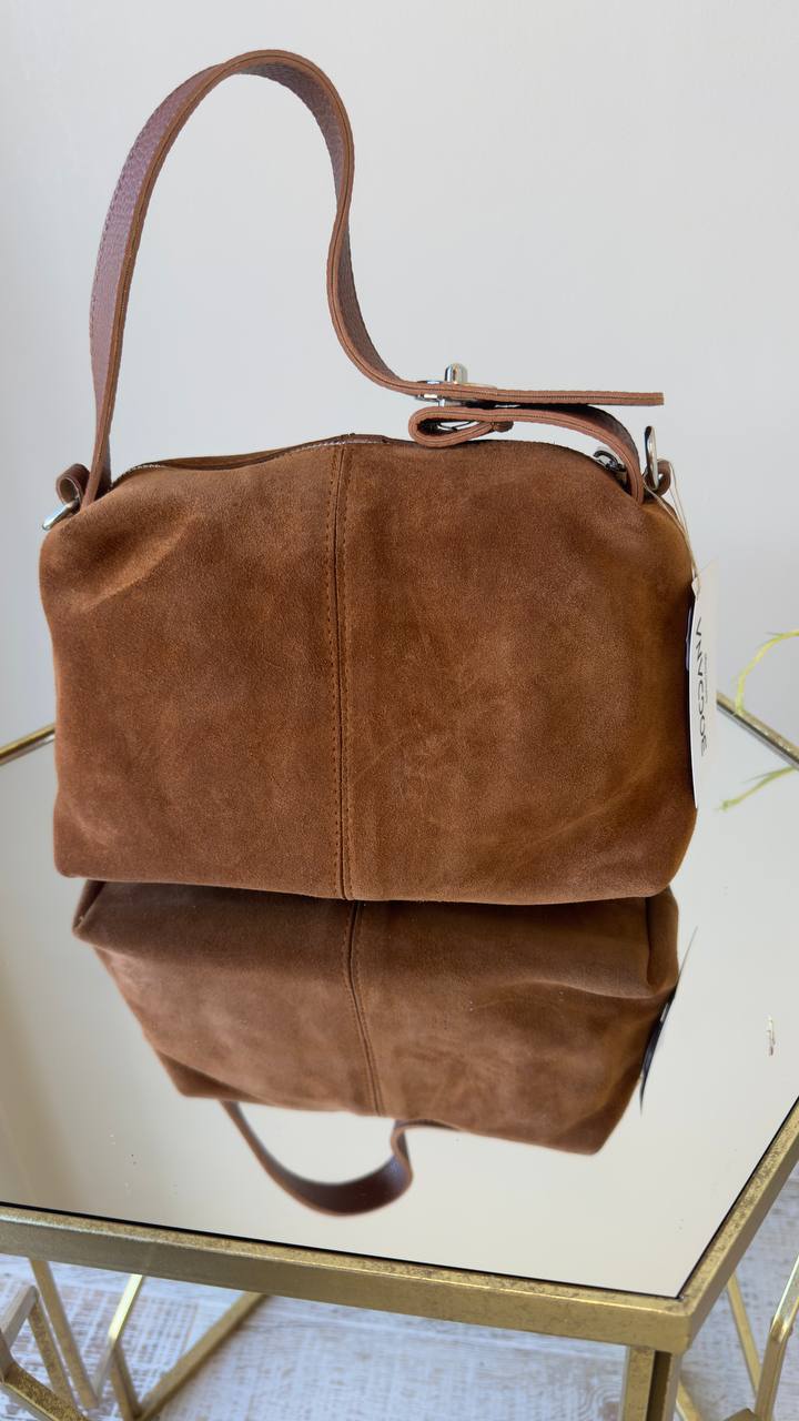 Stylish Suede Handbags for Everyday Use