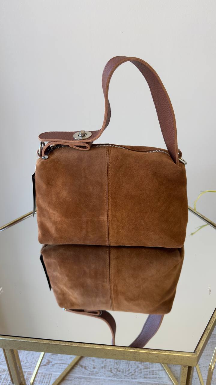 Stylish Suede Handbags for Everyday Use