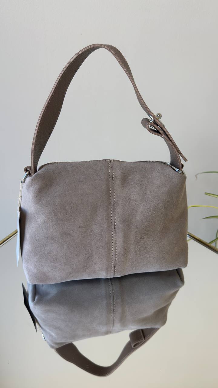 Stylish Suede Handbags for Everyday Use