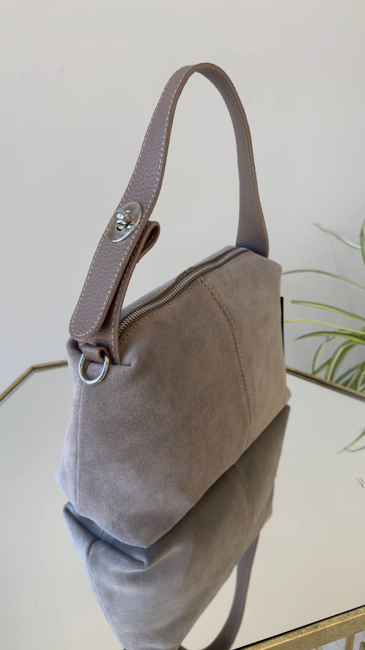 Stylish Suede Handbags for Everyday Use