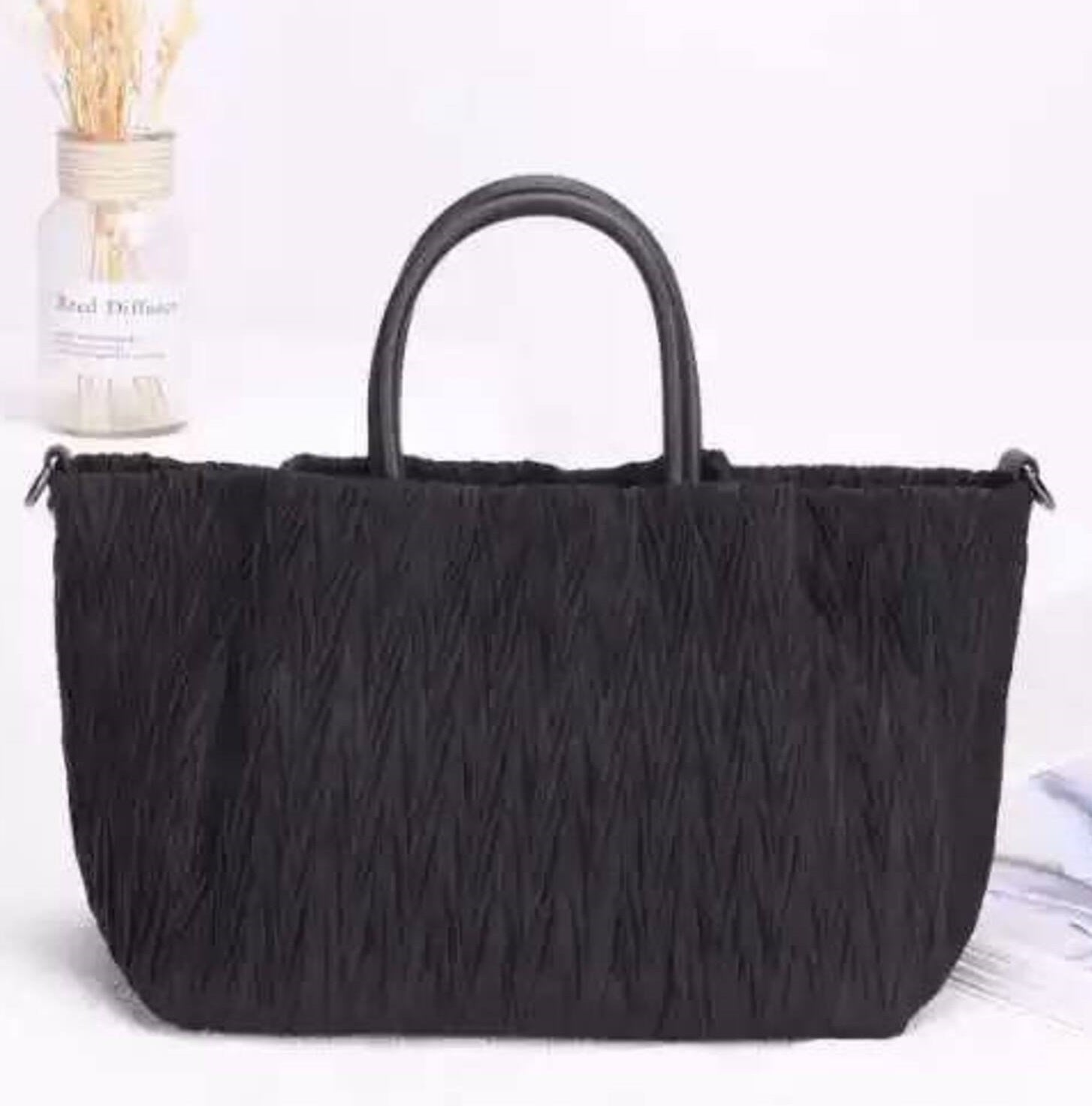 “Textura Luxe” — bag with a unique texture