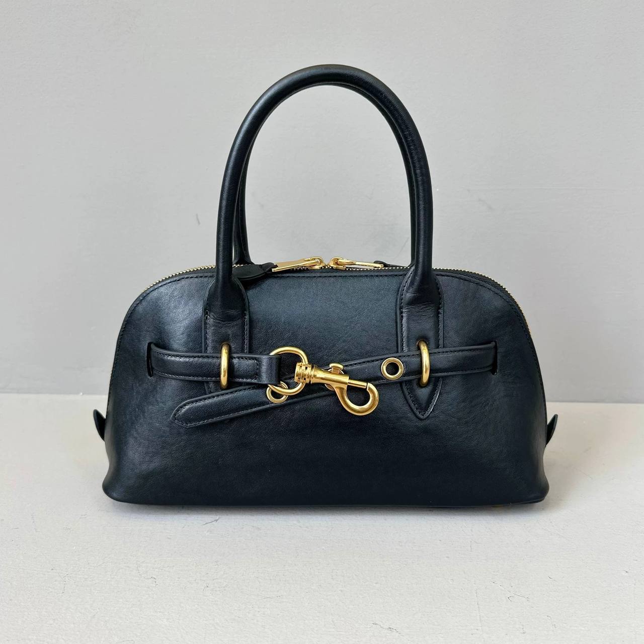 Moderna — Modern-Style Leather Bag
