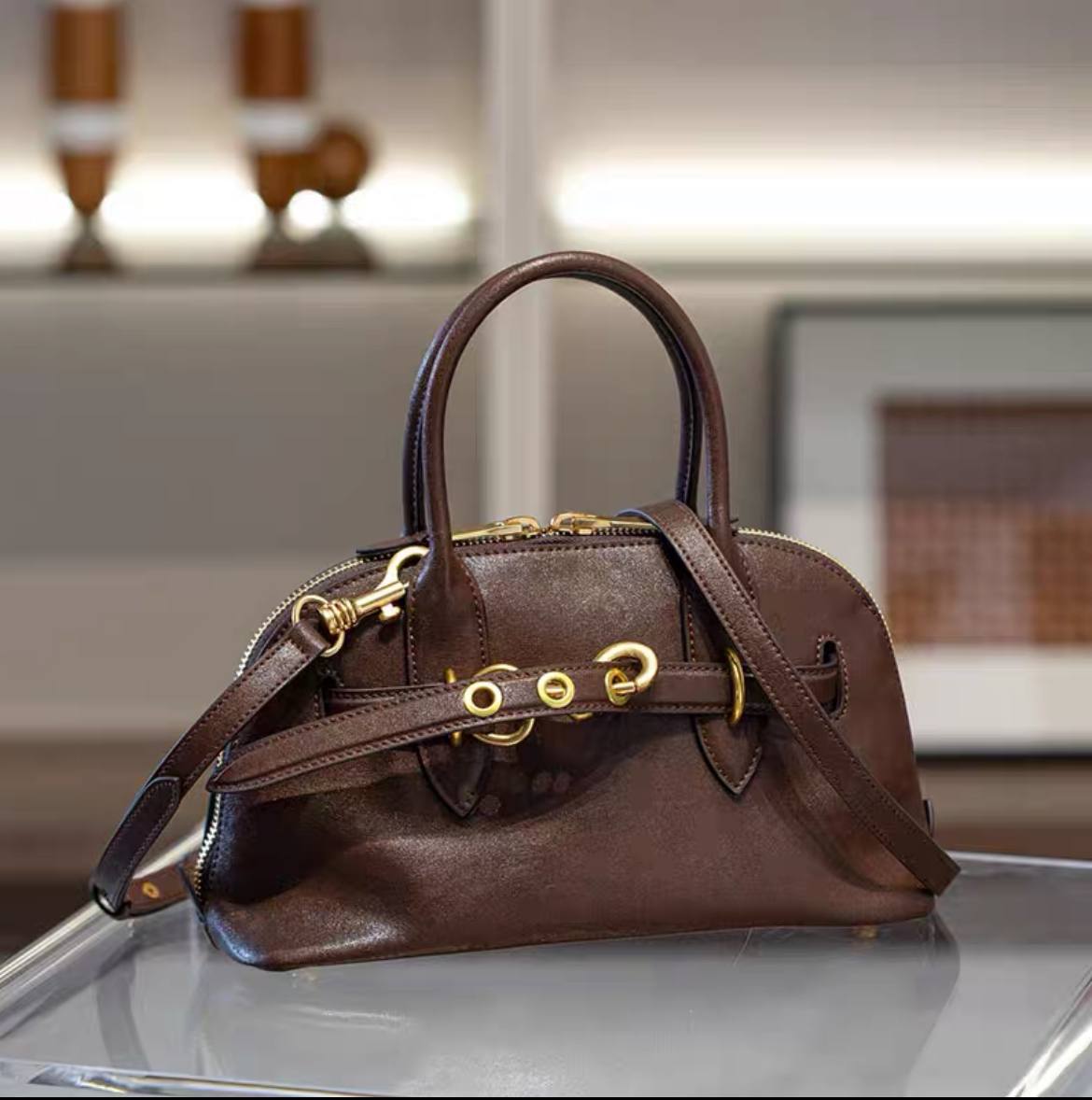 Moderna — Modern-Style Leather Bag