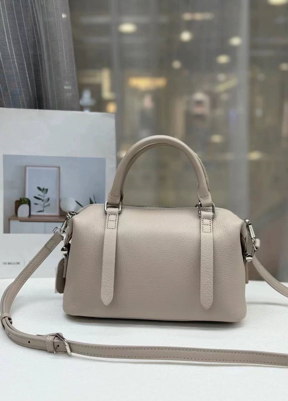 “Moderna” — leather bag for everyday style
