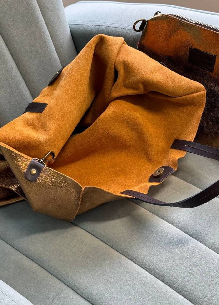 Shoppers in Genuine Leather and Fur