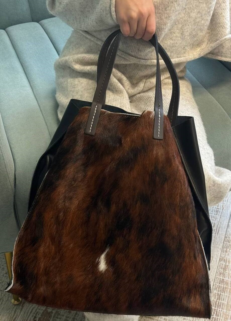 Shoppers in Genuine Leather and Fur