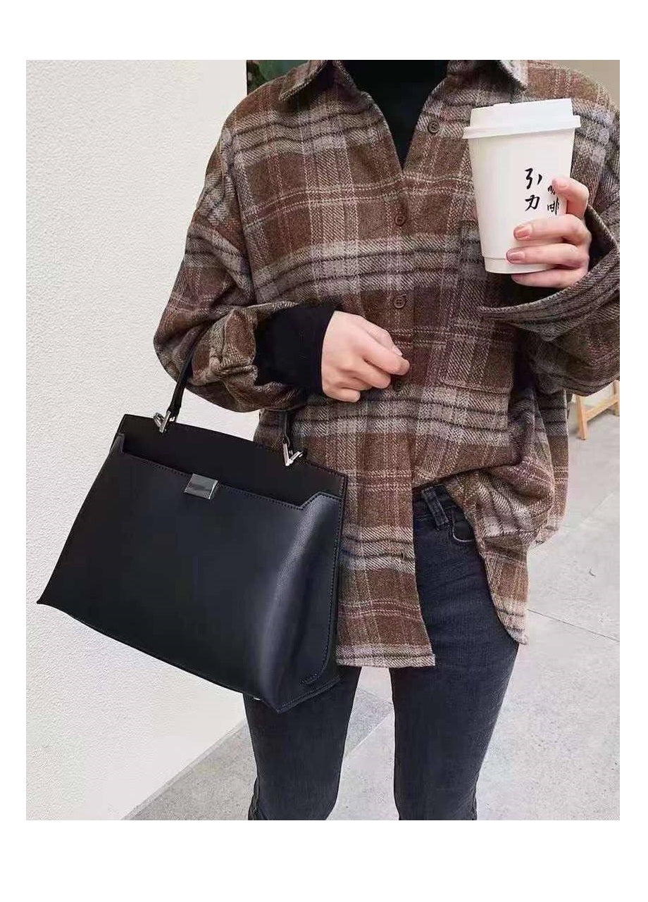 “Executive Chic” — Genuine Leather Bag