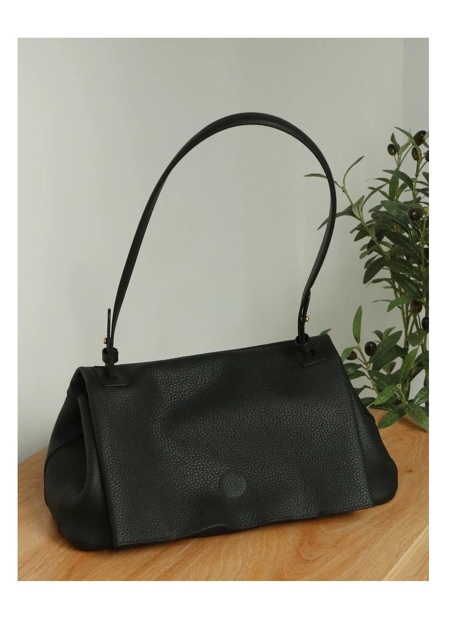 The “Modern Charm” genuine leather bag