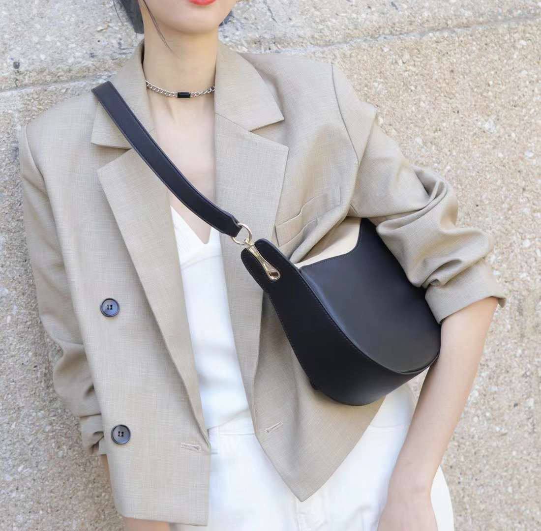 Luna — Elegant Genuine Leather Bag