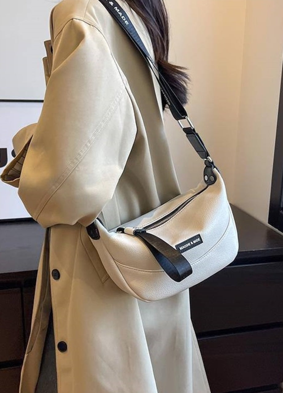“Luna Shine” — Elegant Leather Crossbody Bag