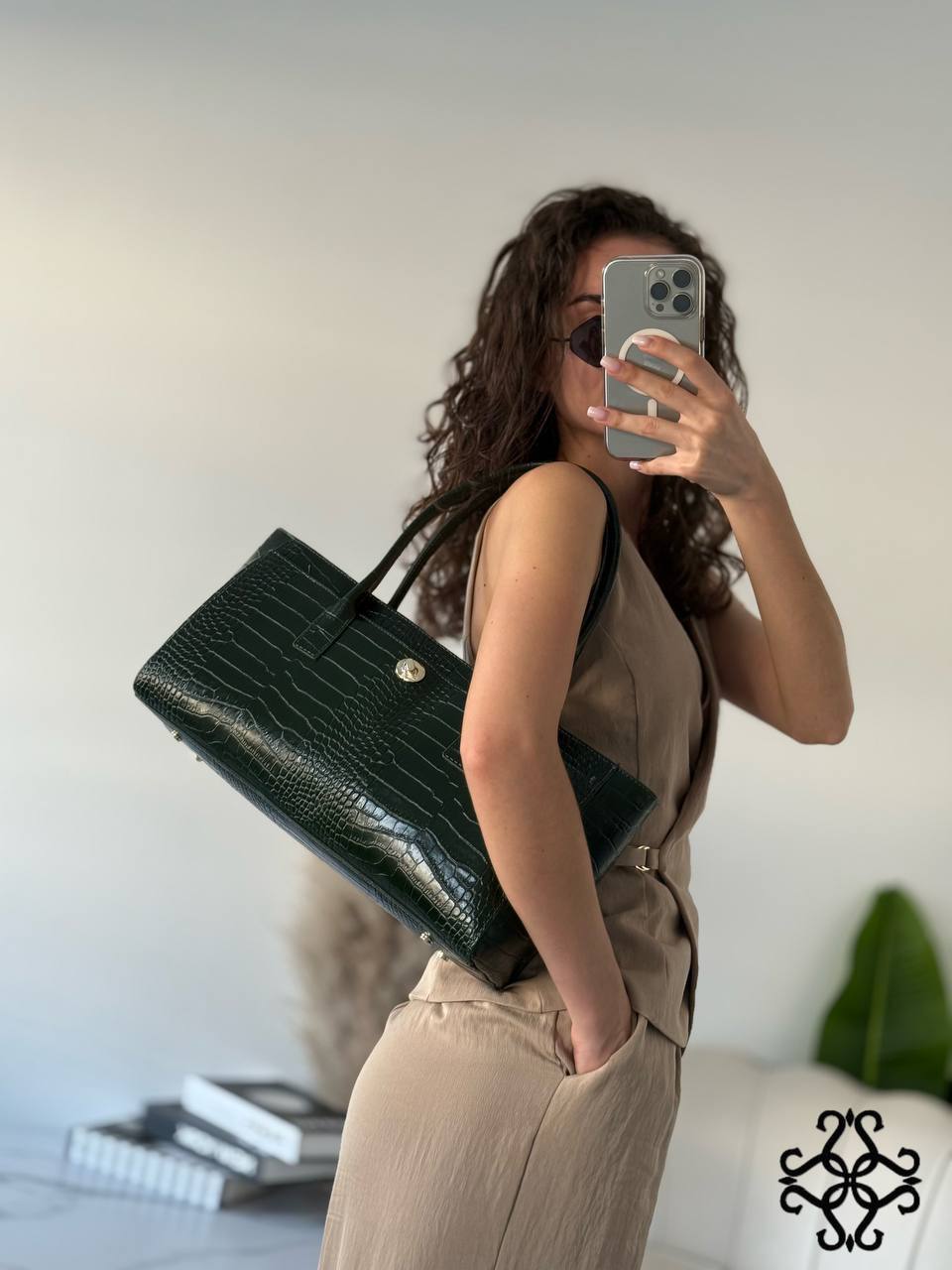SORELIA – Women's Genuine Italian Leather Shoulder Bag | Made in Italy | Croc-Embossed Texture | Spacious Everyday Handbag