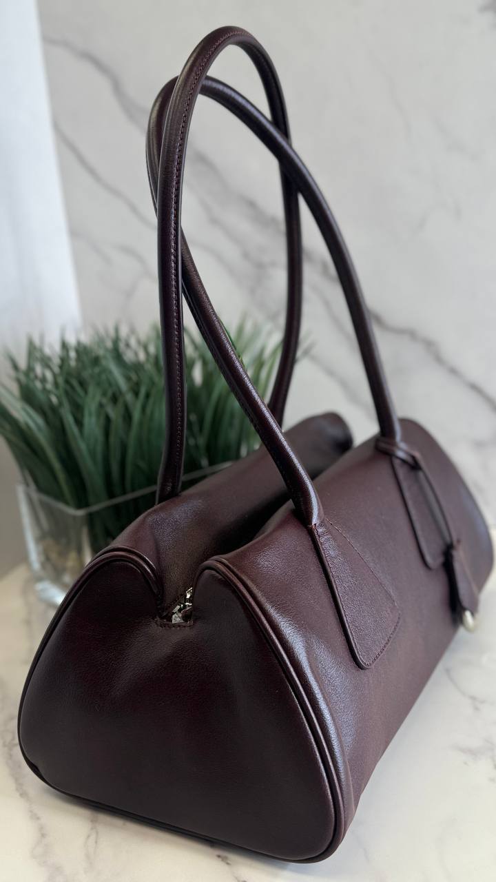 Bag “Luxe Silhouette” — Soft Cowhide Leather Shoulder Bag