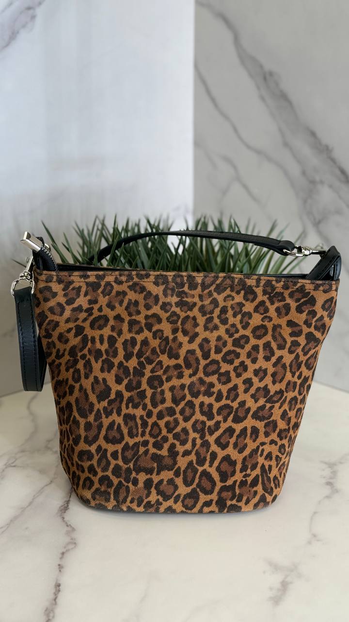 🐆 Wild Chic – Suede Top Handle Bag with Leopard Print 🐆