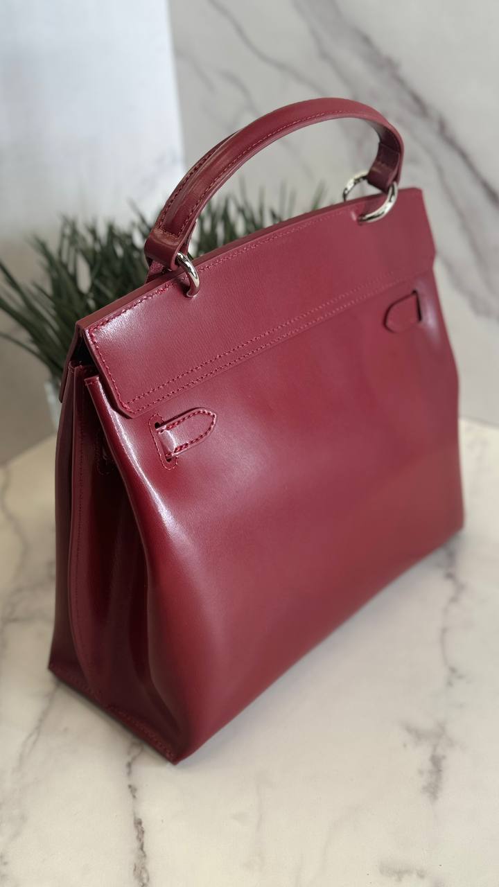 👜 Timeless Grace – Genuine Leather Structured Shoulder Bag | 14" Elegant Tote with Adjustable Strap