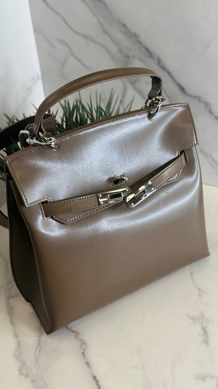 👜 Timeless Grace – Genuine Leather Structured Shoulder Bag | 14" Elegant Tote with Adjustable Strap