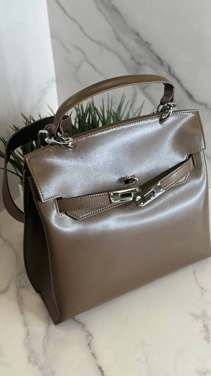 👜 Timeless Grace – Genuine Leather Structured Shoulder Bag | 14" Elegant Tote with Adjustable Strap