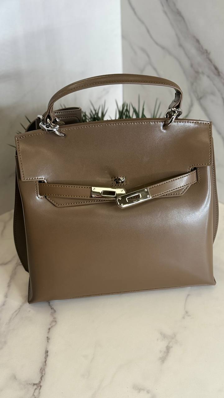 👜 Timeless Grace – Genuine Leather Structured Shoulder Bag | 14" Elegant Tote with Adjustable Strap