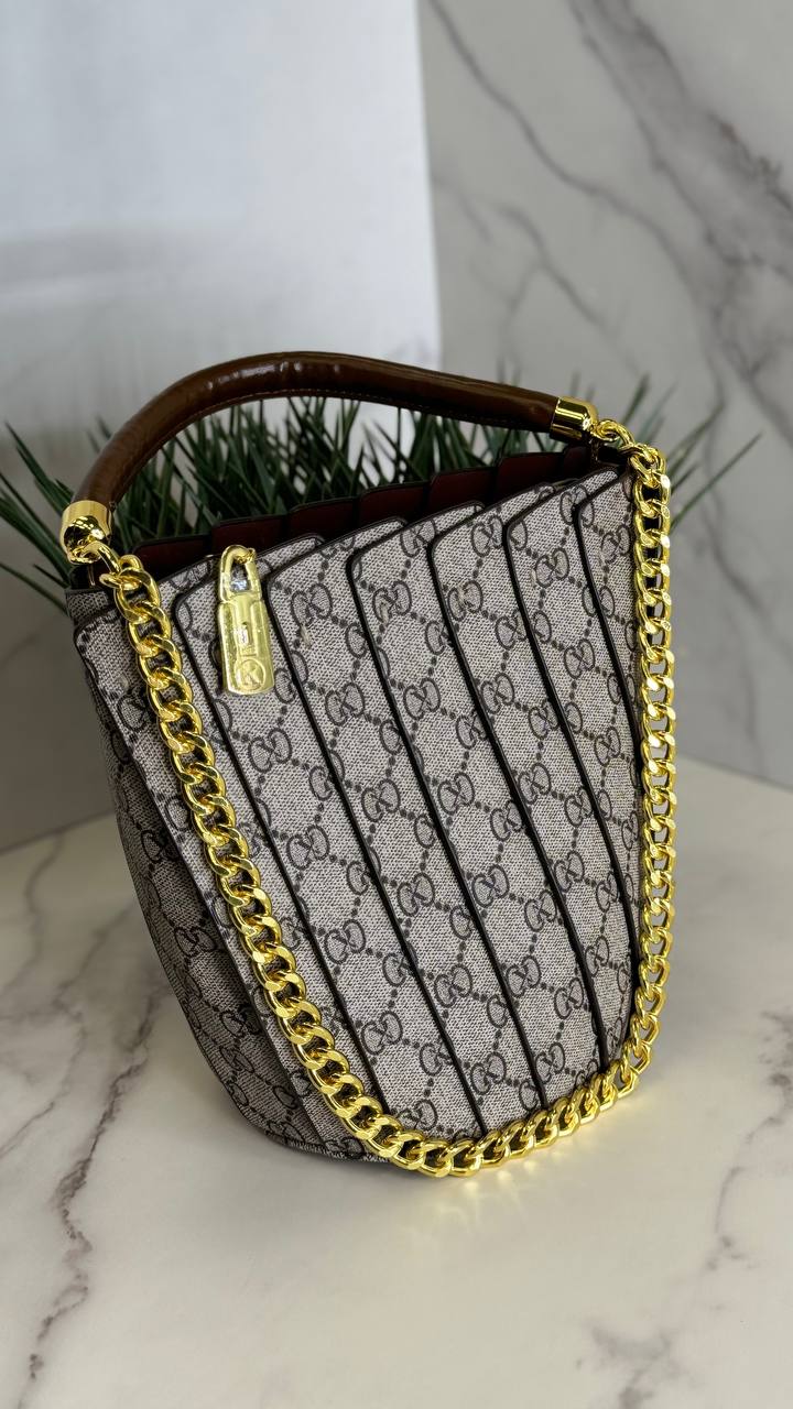 Luxe Chain