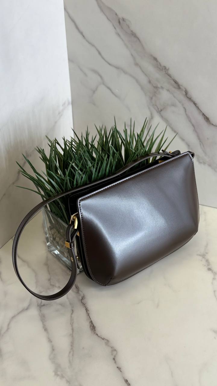 🎀 Elegant Charm Shoulder Bag – Your Daily Dose of Style and Elegance! 🎀