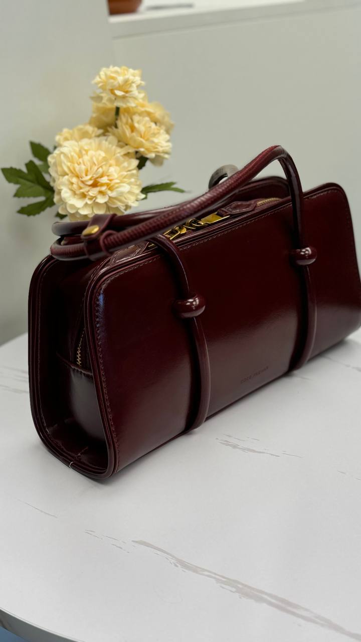 “Eleganza Pelle”