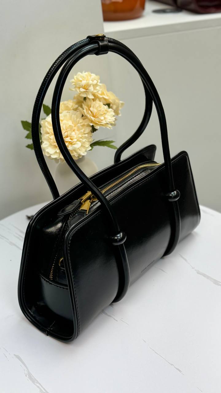 “Eleganza Pelle”