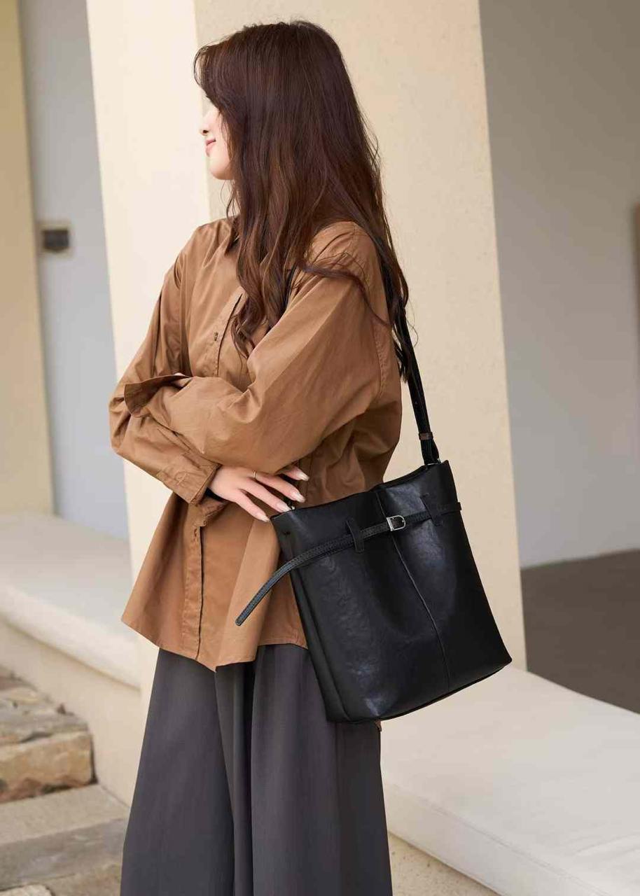 Tote Bag “Noir Elegance” – The Perfect Blend of Style and Comfort