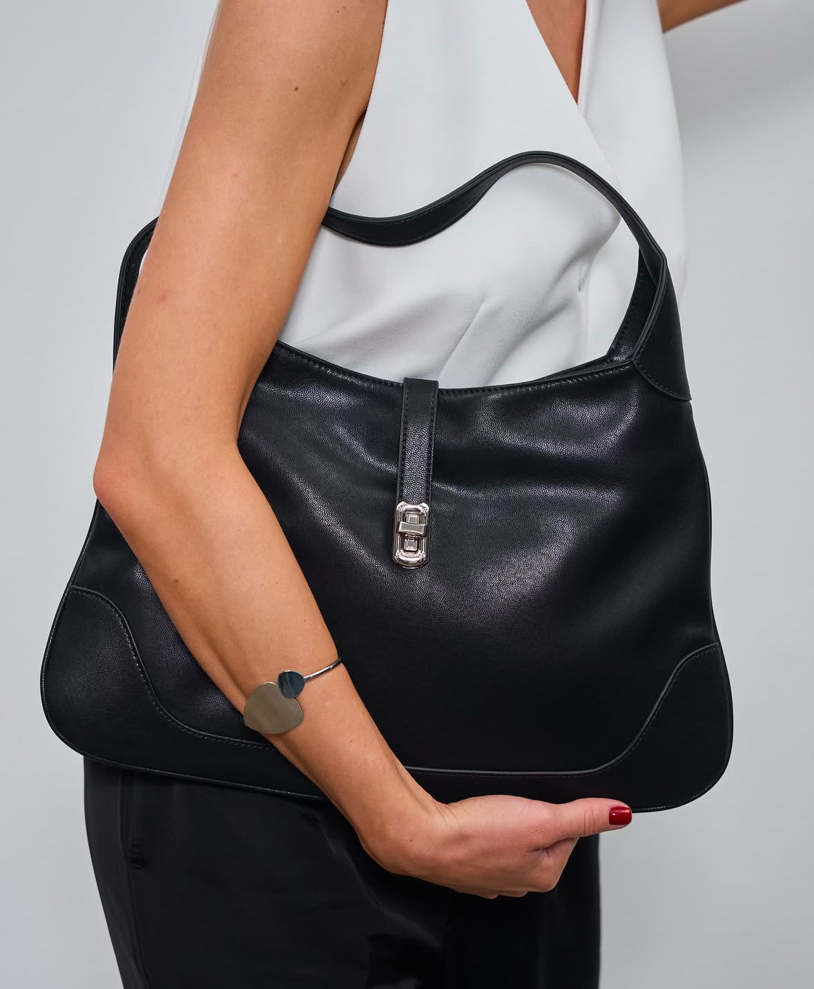 “Natural Elegance Hobo Bag”
