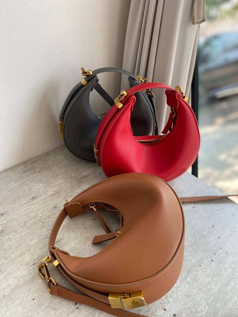 Luna Eleganza – Genuine Leather Handbag. Italy