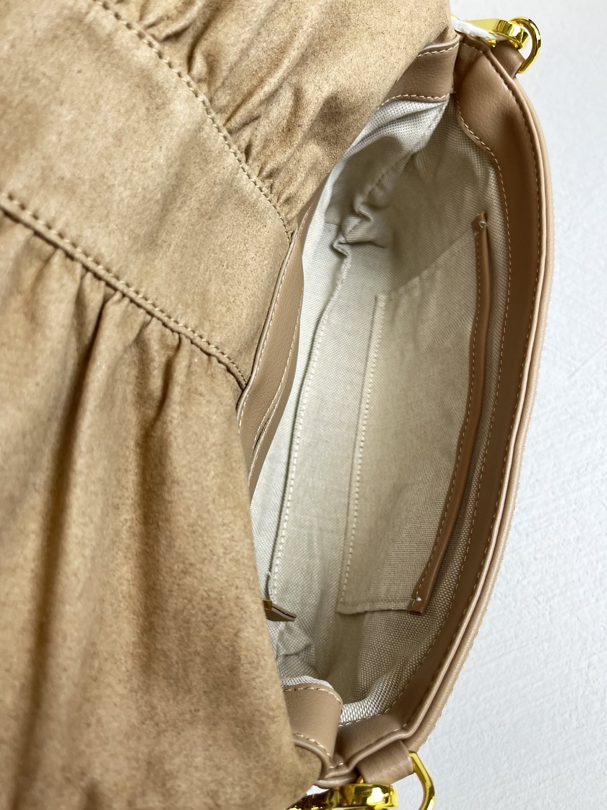 Genuine Leather Bag “Textured Grace”