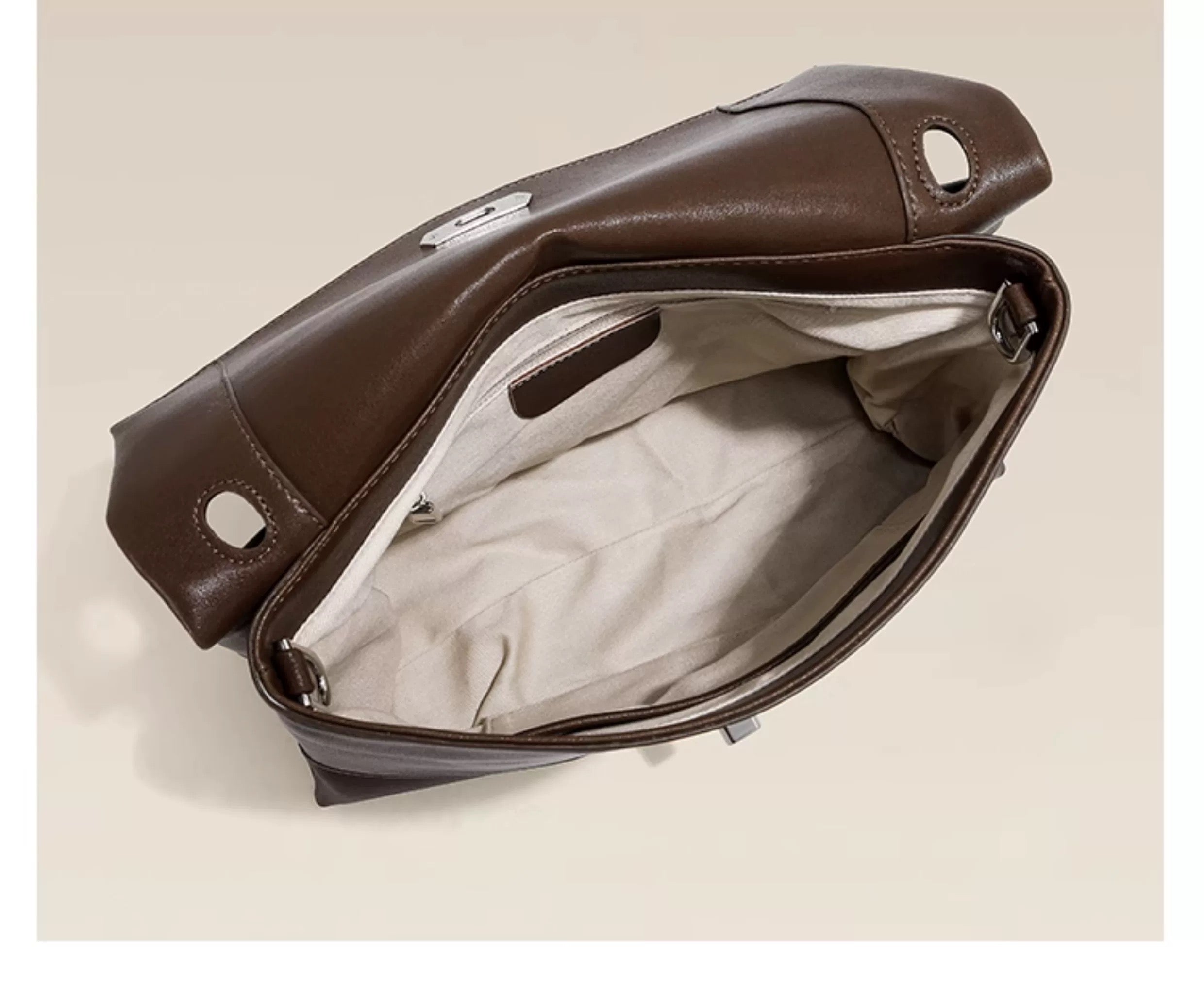 Véda Luxe – Exquisite Minimalism in Leather