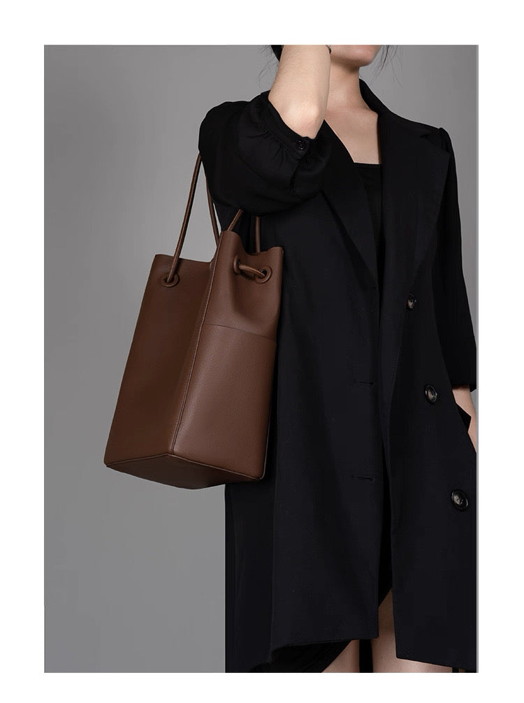 Luna Tote – Genuine Leather Bag with Removable Pouch