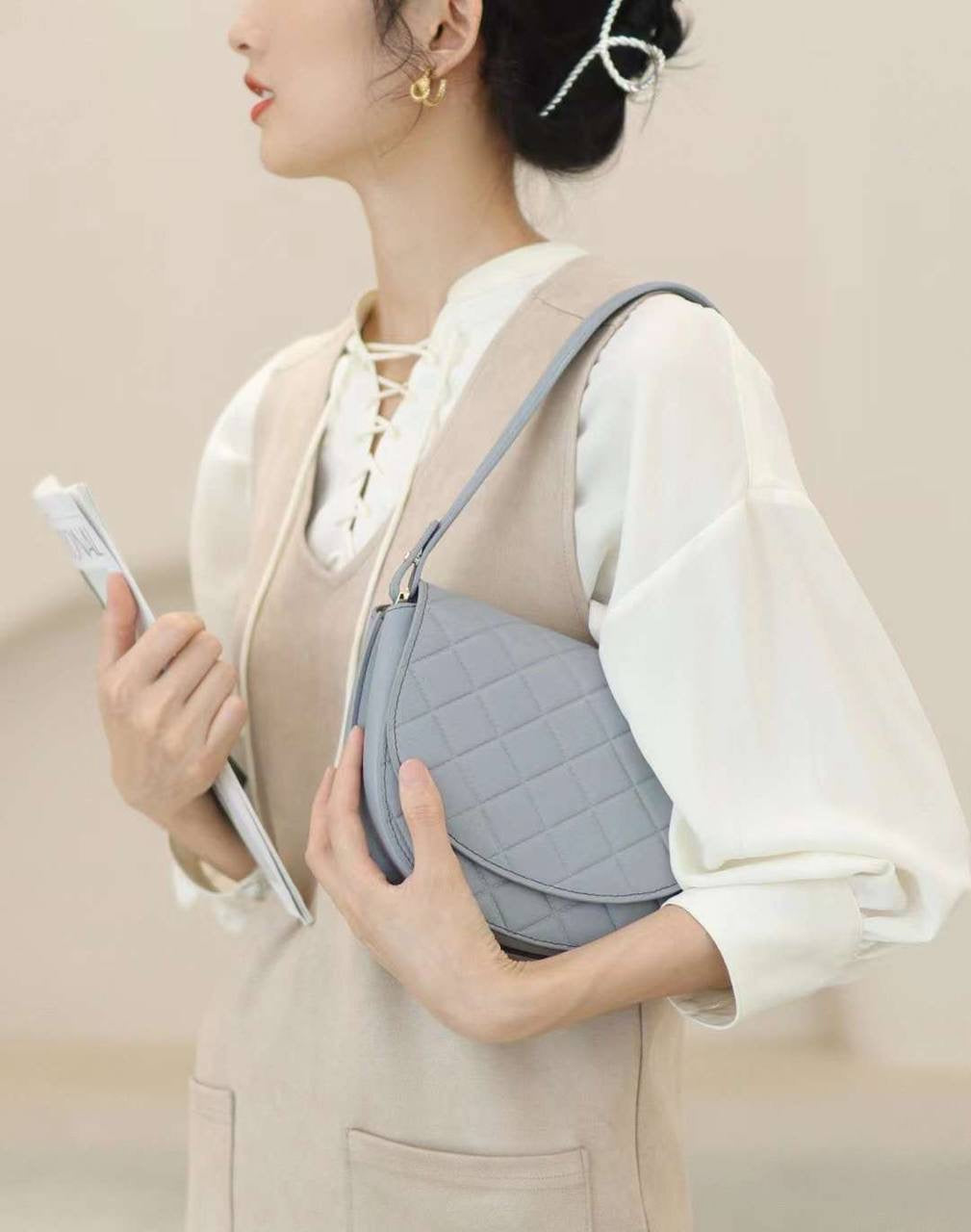 Genuine Leather Crossbody Bag — Elegance and Practicality in One Accessory