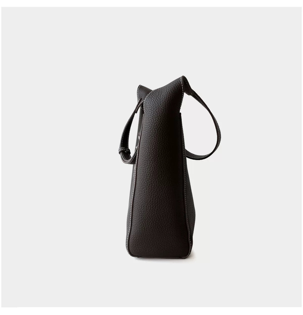 Leather Bucket Bag “Key Charm”