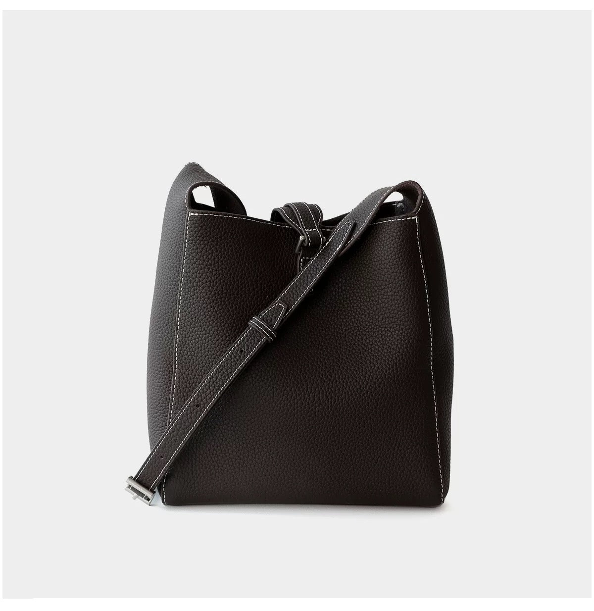 Leather Bucket Bag “Key Charm”
