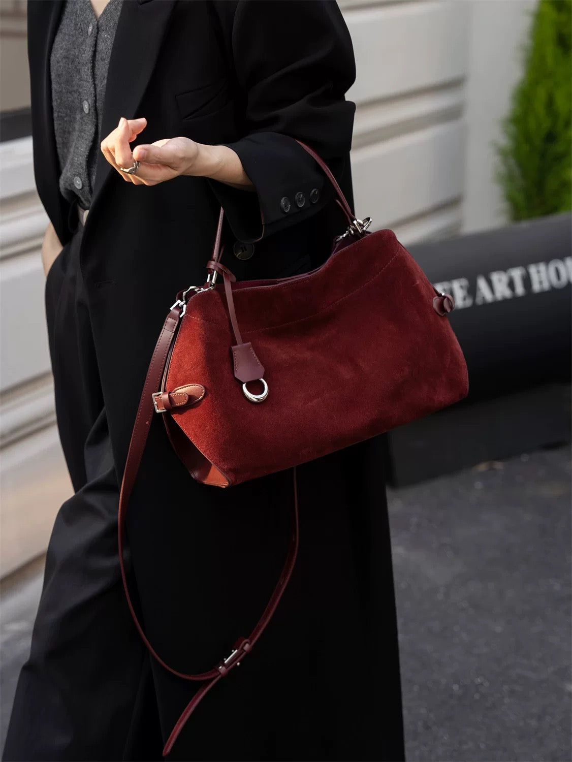 Avenue Luxe — Elegant Bag in Two Materials