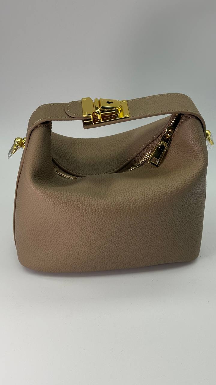 ️Bag made of genuine grain leather. Bag for every day