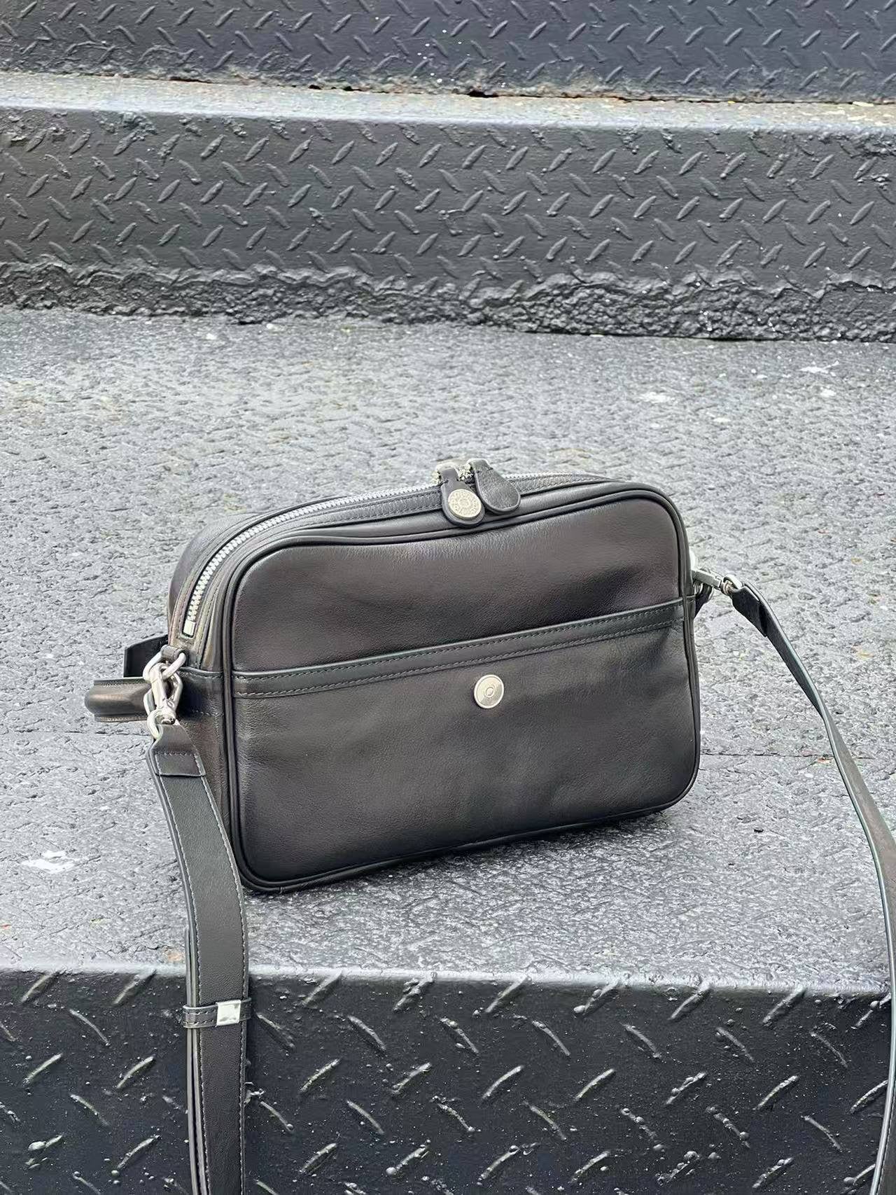 Siena Classic Small — leather crossbody bag 👜