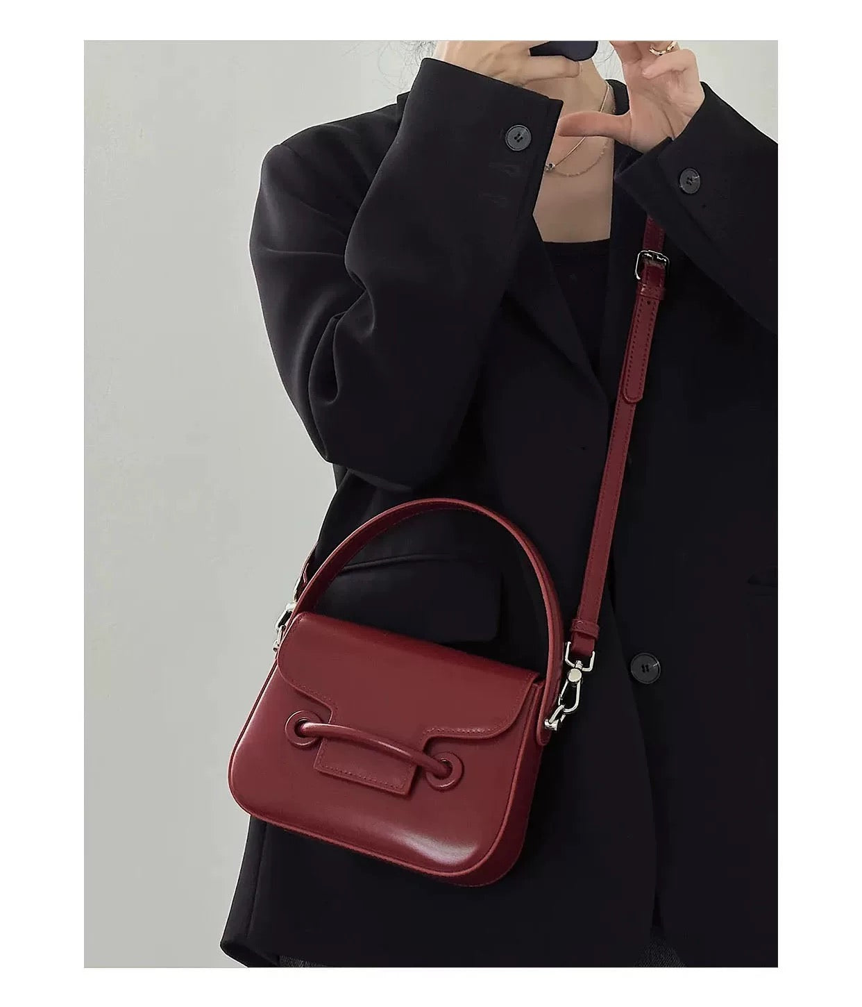 Élégance en Cuir – Genuine Leather Structured Top Handle Bag with Detachable Shoulder Strap