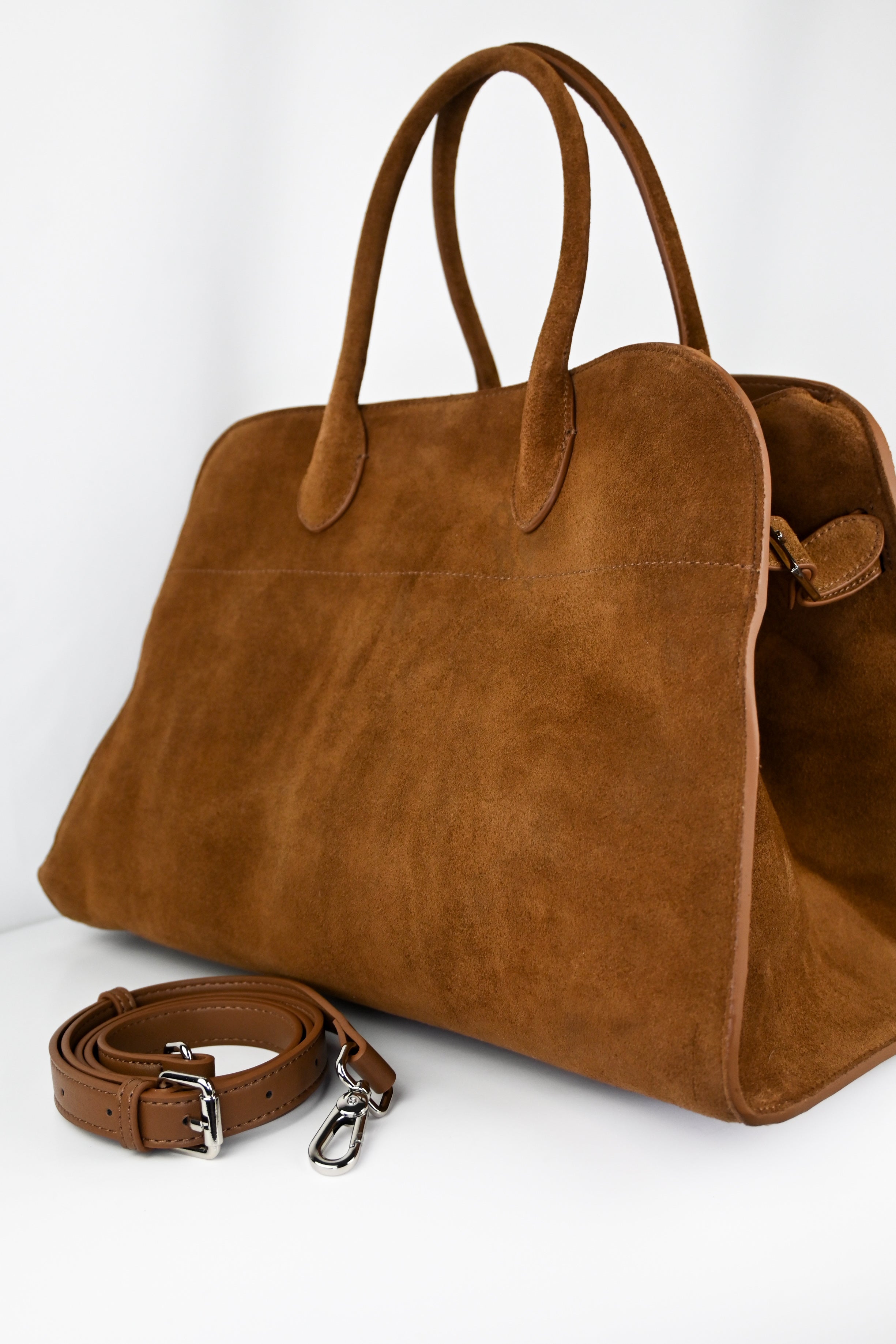 Velour Elegance – The Ultimate Italian Suede Handbag
