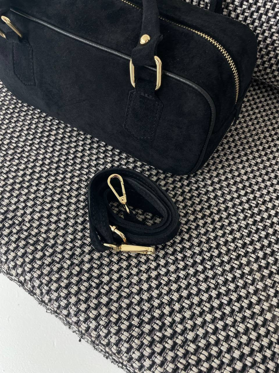 Suede Luxe. Shoulder bag.Made in Italy