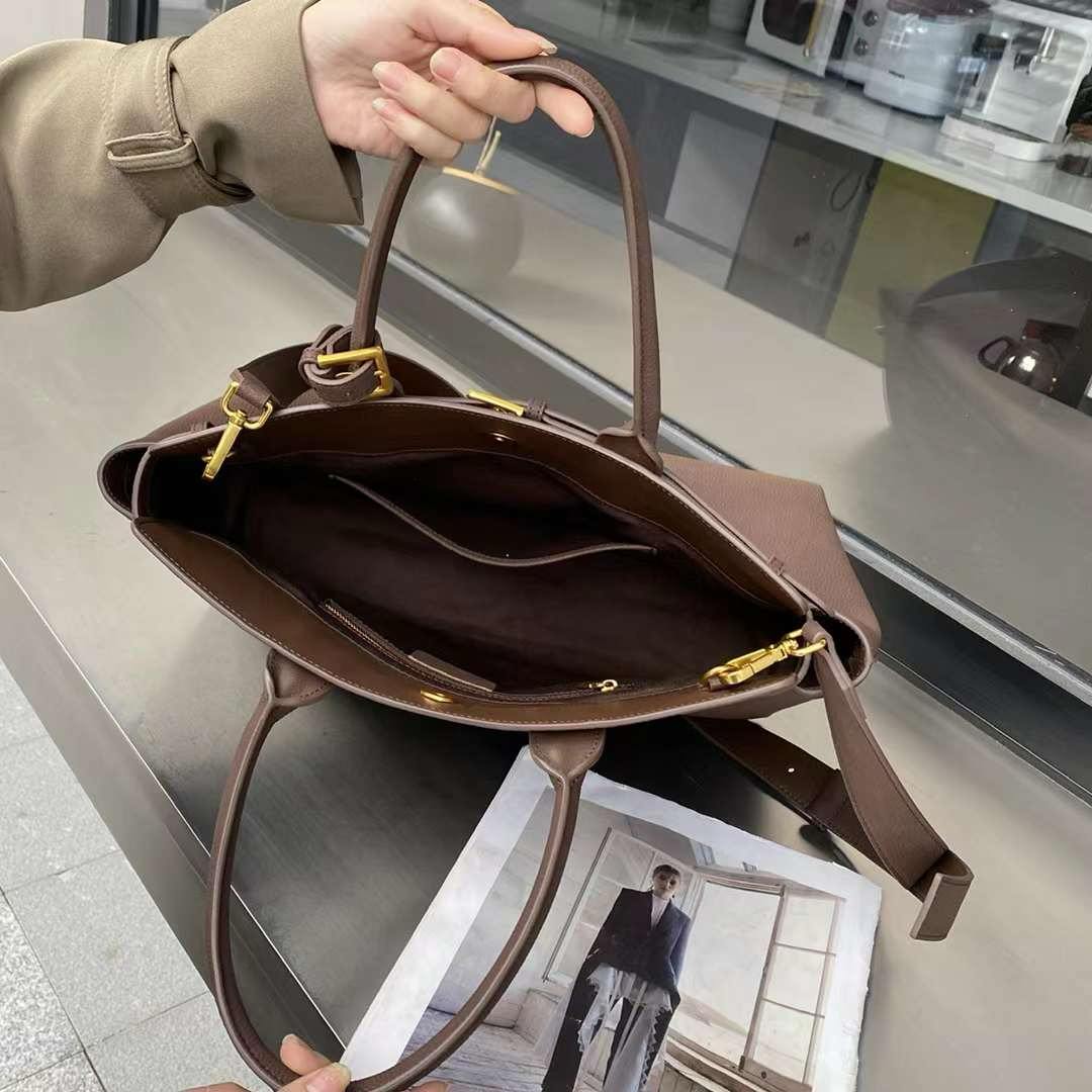 Bag “Regal Essence”