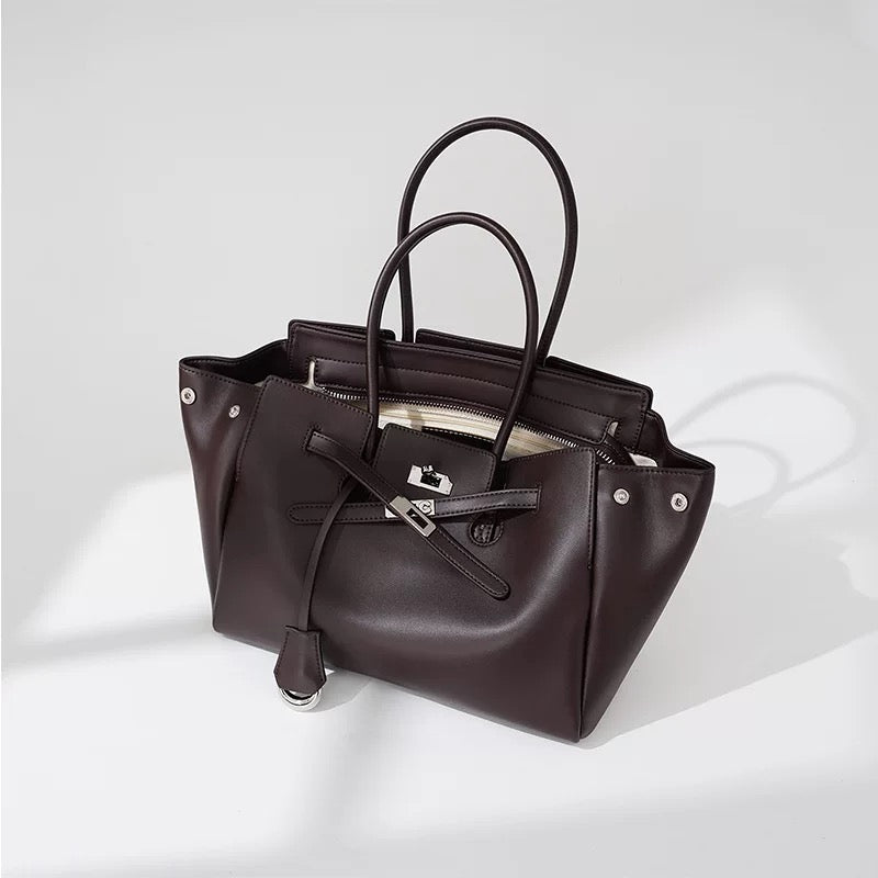 AYANA BAG — soft leather unisex bag with adjustable strap